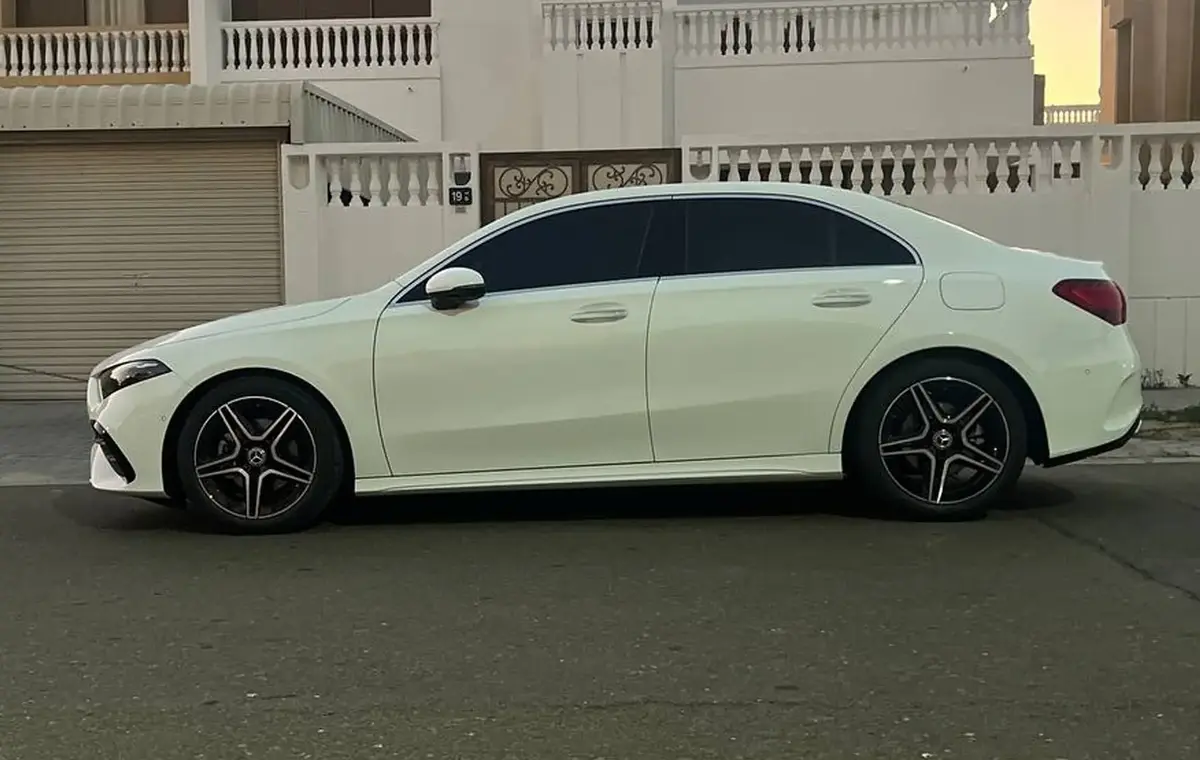 Location Mercedes Benz A200 à Dubaï | Les meilleures offres ...