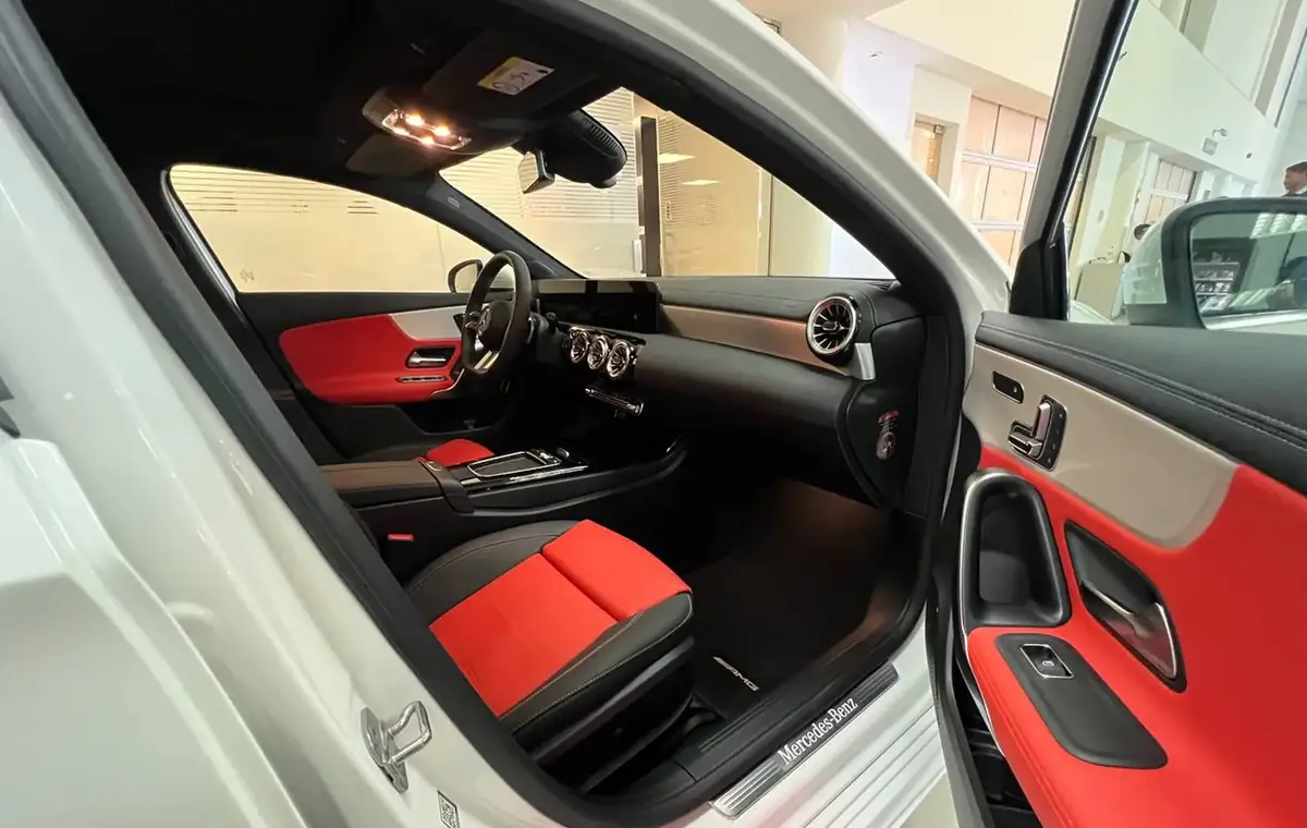 Location Mercedes Benz A200 à Dubaï | Les meilleures offres ...