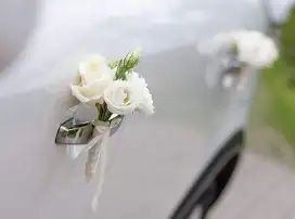 گل آرایی ماشین عروس